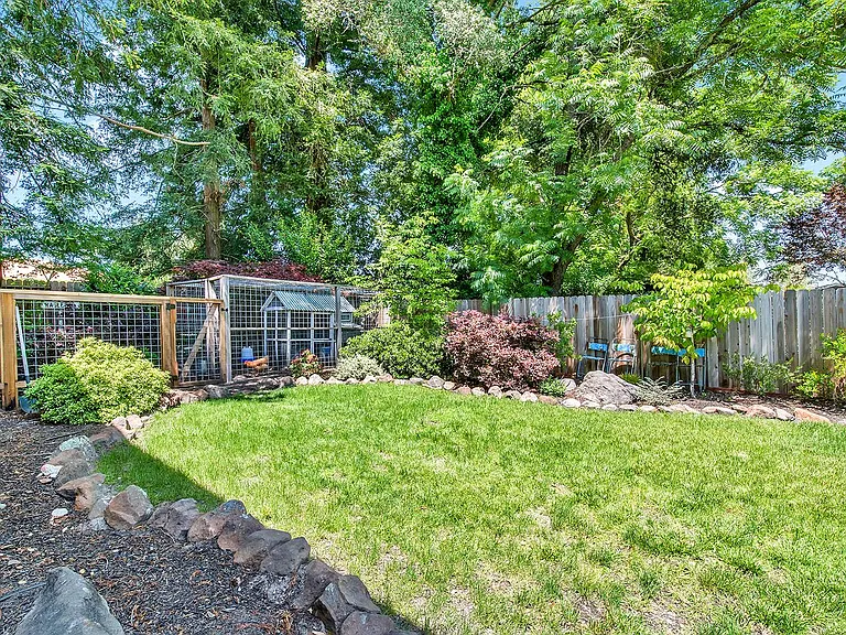 8150 Ragle Pl — Photo 24