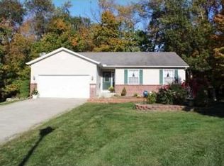 112 Coventry Cir, Lancaster, OH
