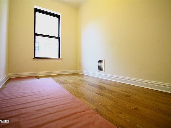 5th image of 122 W 75th St APT 4B