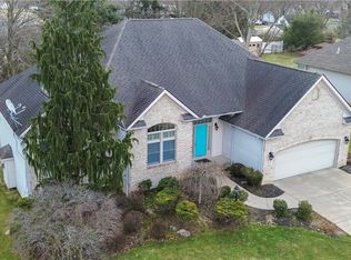 276 Colonial Dr, Canfield, OH 44406