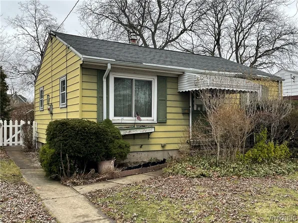 1920 Mackenna Ave, Niagara Falls, NY 14303