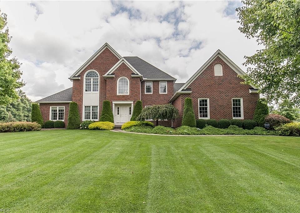 1st image of 38999 Arbor Ct