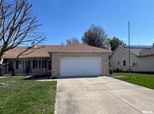 1614 Woodmore Dr, Springfield, IL 62711