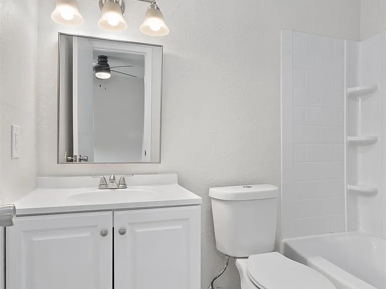 2532 Chaparral Trl — Photo 14