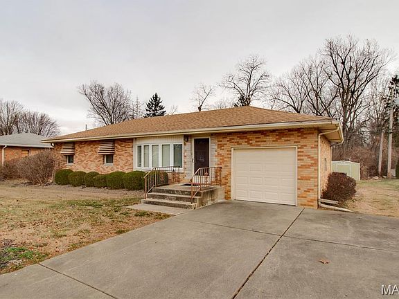 2nd image of 4925 Hill Dr