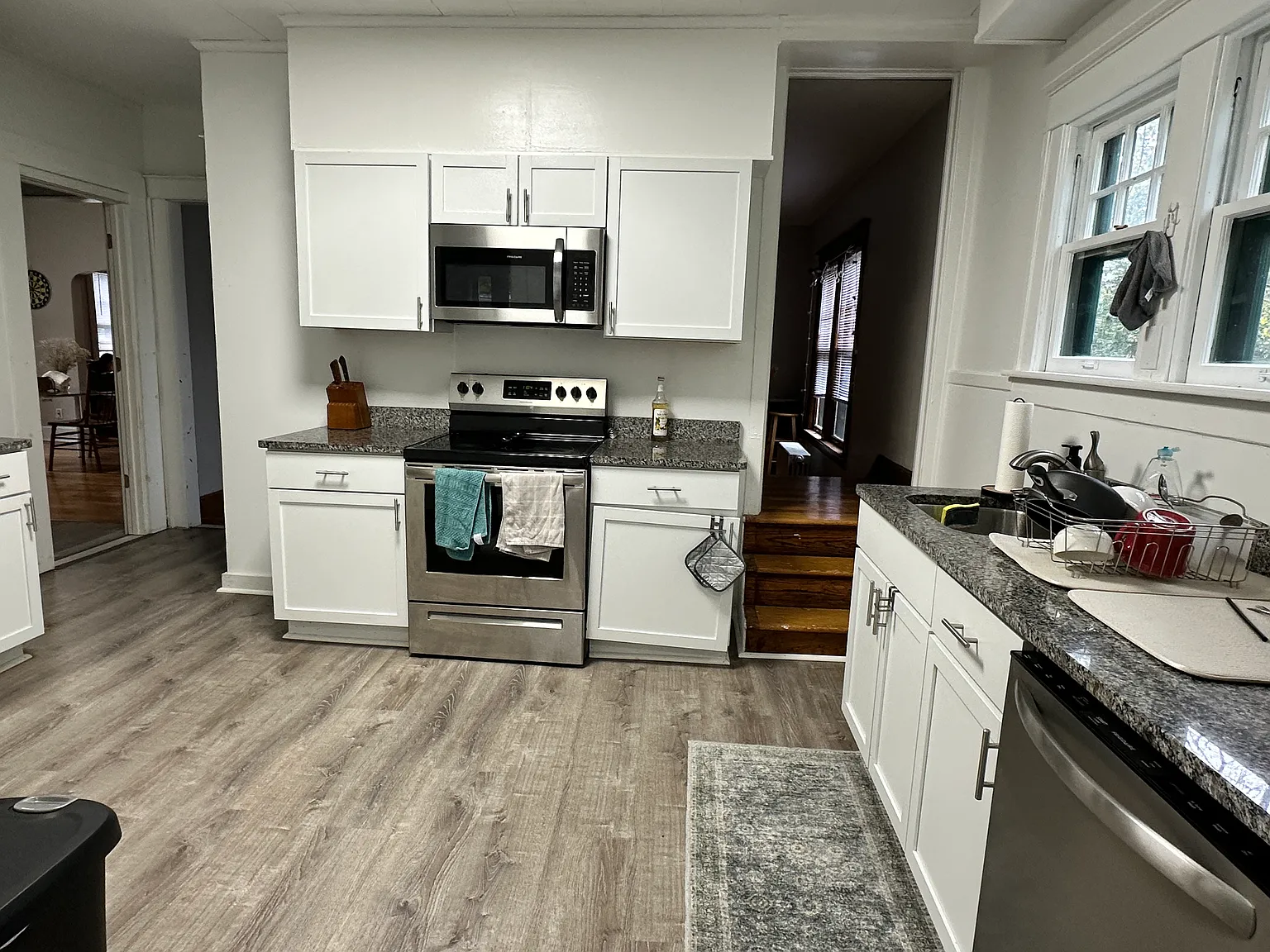 6 bed, 2784 sqft, $4,650 — Photo 4