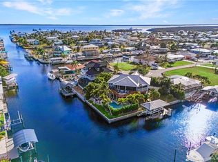 3544 Ruby Ave, Saint James City, FL 33956