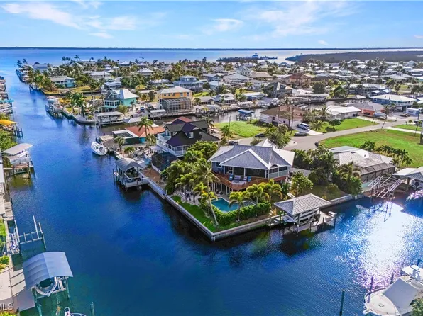 3544 Ruby Ave, Saint James City, FL 33956