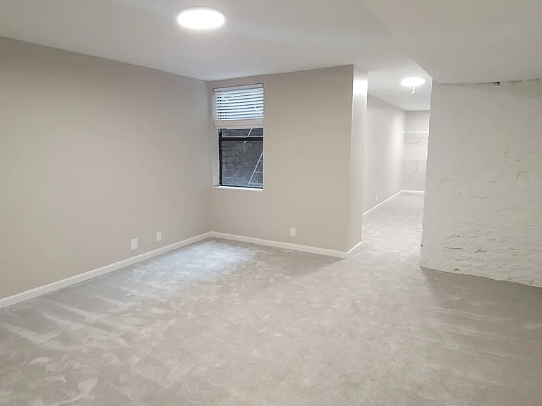 437 Clark St #437A — Photo 8