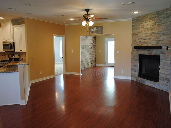 2nd image of 5320 Richmond Dr