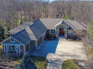 4209 N Oak Pointe Ct NE, Grand Rapids, MI
