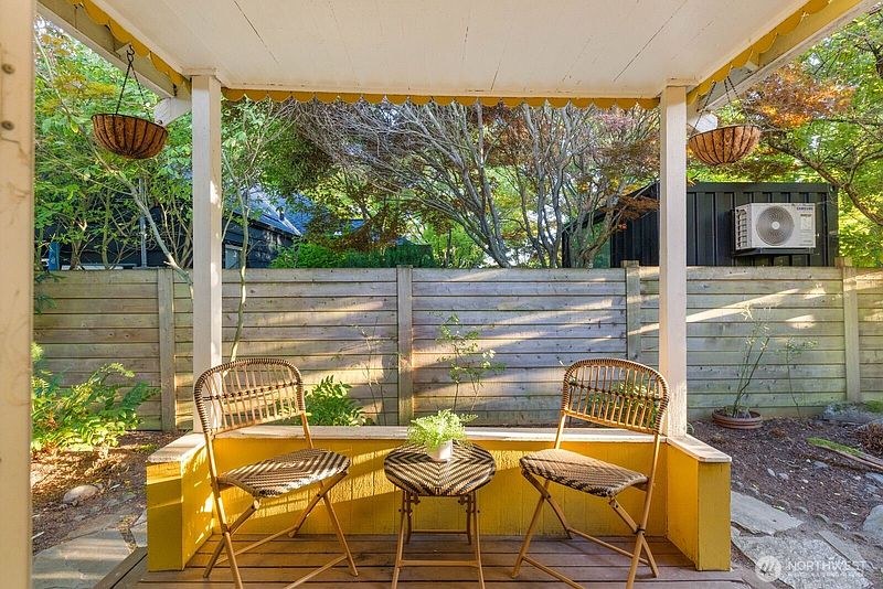 3rd image of 8106 8th Avenue NW