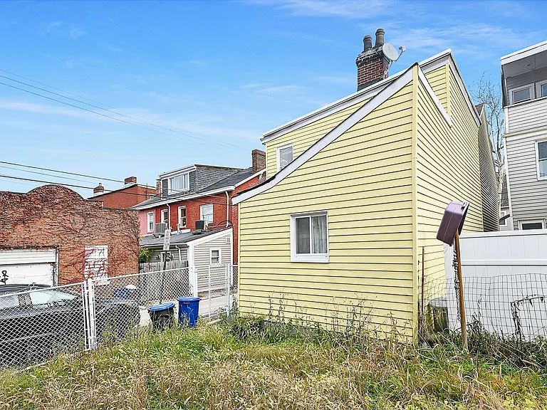54 S 19th St #1 — Photo 28