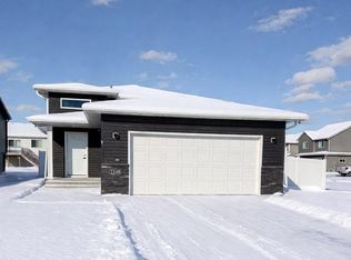 1138 46th Ave S, Moorhead, MN 56560