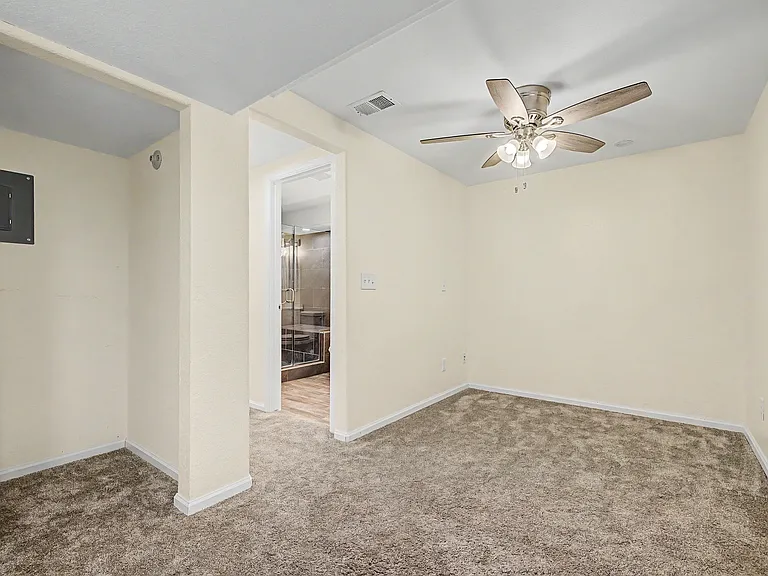 9917 Aftonwood St — Photo 37