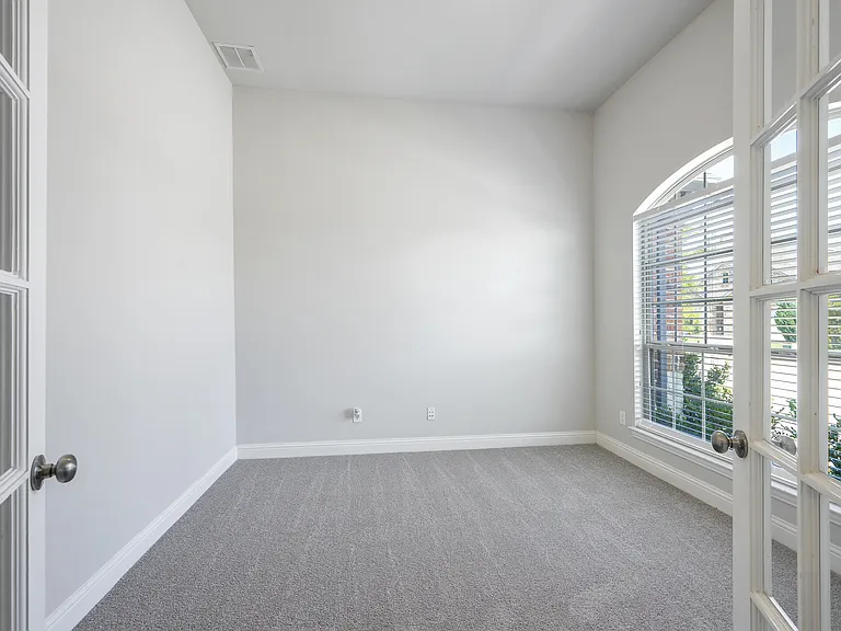 9724 Excursion Dr — Photo 5