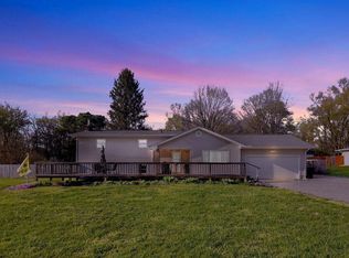 1082 Hamburg Rd SW, Lancaster, OH 43130