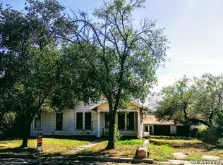 1003 Tilden St, Cotulla, TX 78014