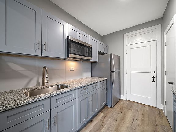 5th image of 1425 North Ave APT 309
