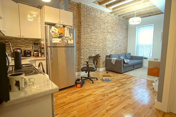 Rented by Lofts and Flats LLC | media 22