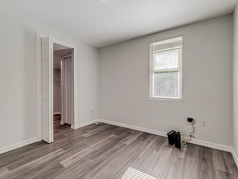 2222 E Peachtree St — Photo 14