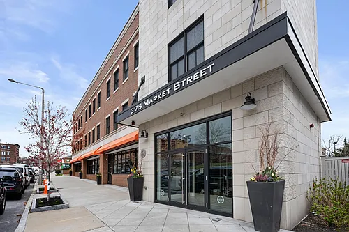375 Market Street Photo 1
