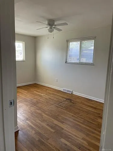 2034 Leo St — Photo 12