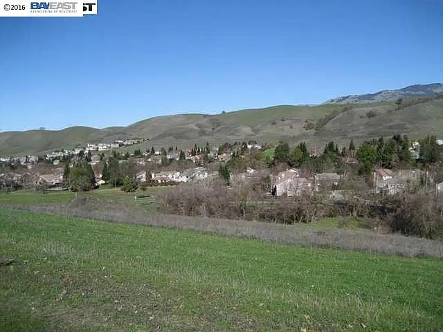 2460 Tassajara Ln photo 1
