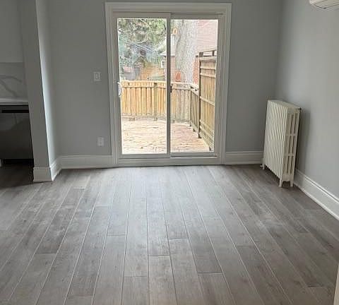 3rd image of 2091 Avenue Rd