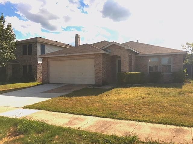 1st image of 2440 Cherry Dr