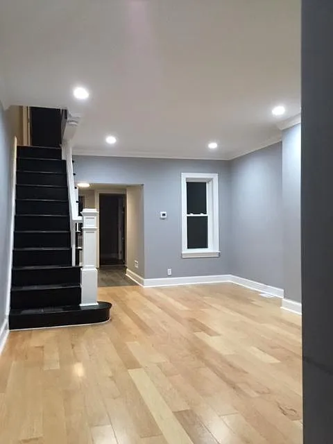 3 bed, 939 sqft, $1,800 — Photo 2