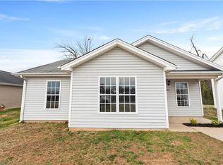 3217 N Ohenry Blvd, Greensboro, NC 27405