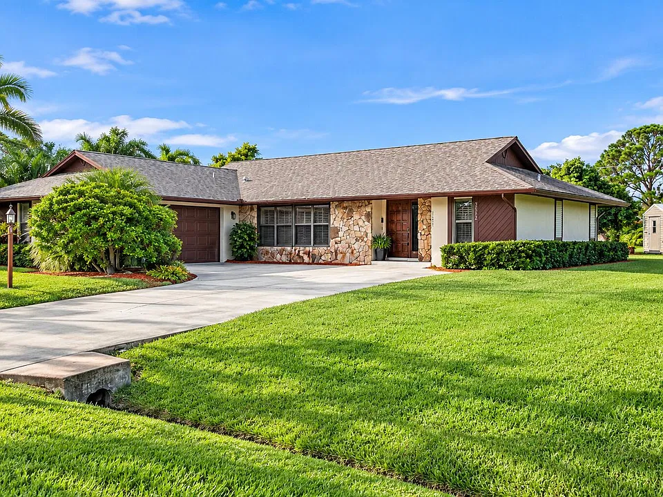 2522 SE Delano Rd