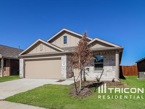 2nd image of 1102 Wildflower St