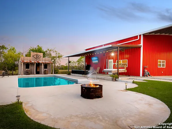 1093 MESQUITE PASS, Seguin, TX 78155