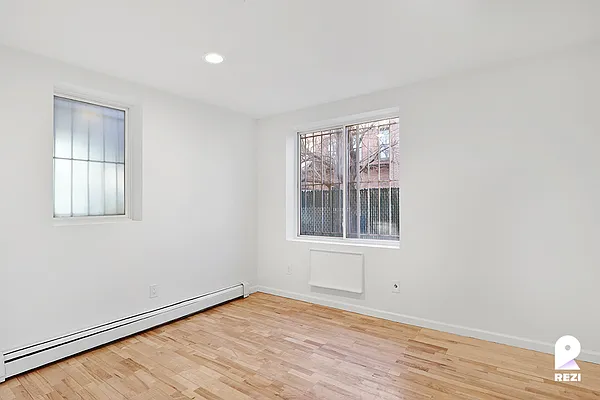 Rented by REZI | media 5
