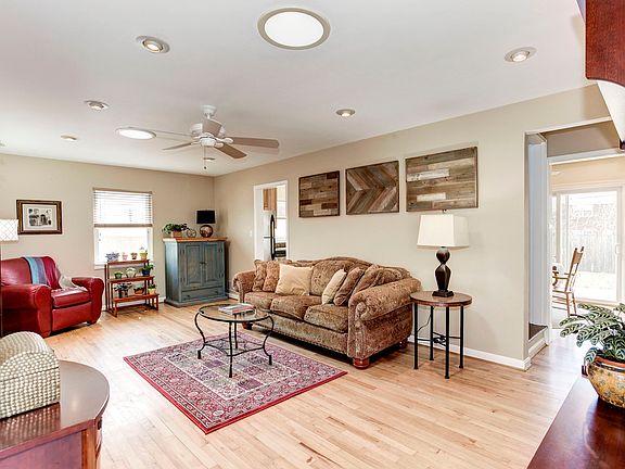 4th image of 3022 Graham Ct