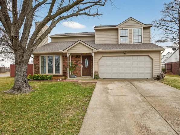 3656 Fairview Dr, Corinth, TX 76210