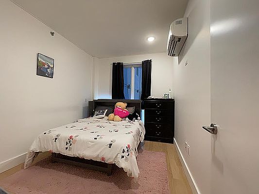 4th image of 204 Linden Blvd #6B