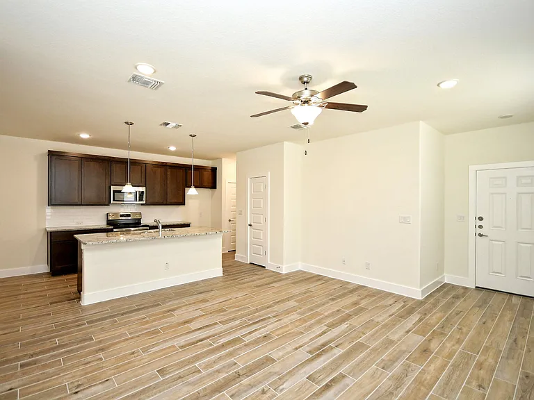 408 Parkline Dr — Photo 8