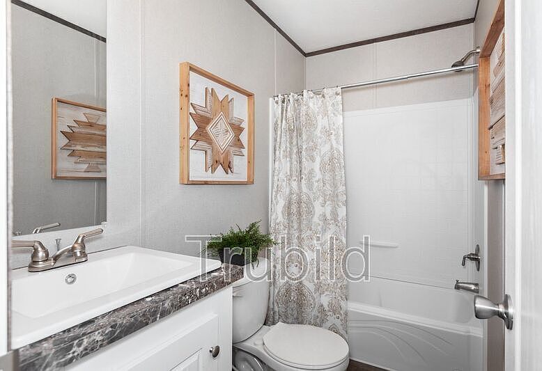 1st image of 395 Bainbridge Ct