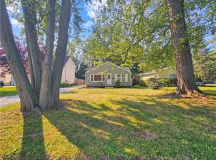 8718 Rosebud Dr, Mentor, OH 44060