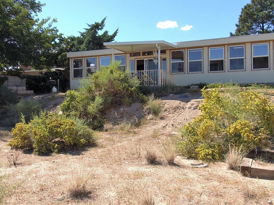 1st image of 610 Palisades Dr NW
