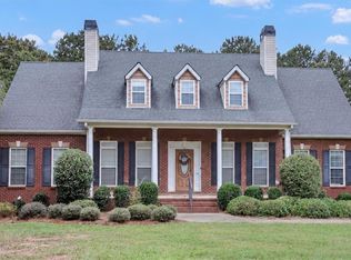 396 Harbour Shores Dr, Jackson, GA 30233