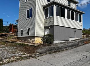 413 Girard St, Roaring Spring, PA 16673