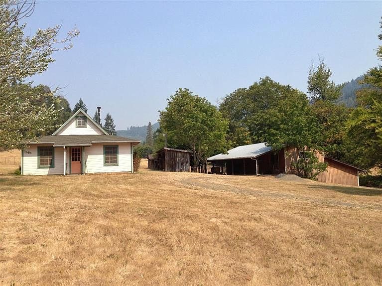 1st image of 13699 E Evans Cres