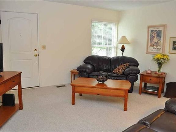 5th image of 2604 Fenwick Ct