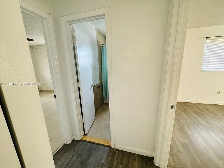 215 NW 35th Ave #UP — Photo 10