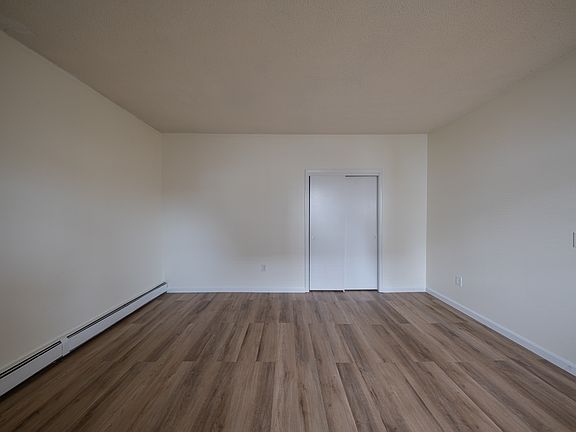 5th image of 395 Lake Ave
