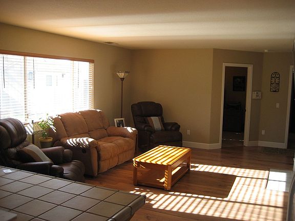 5th image of 3988 Coastal Ct